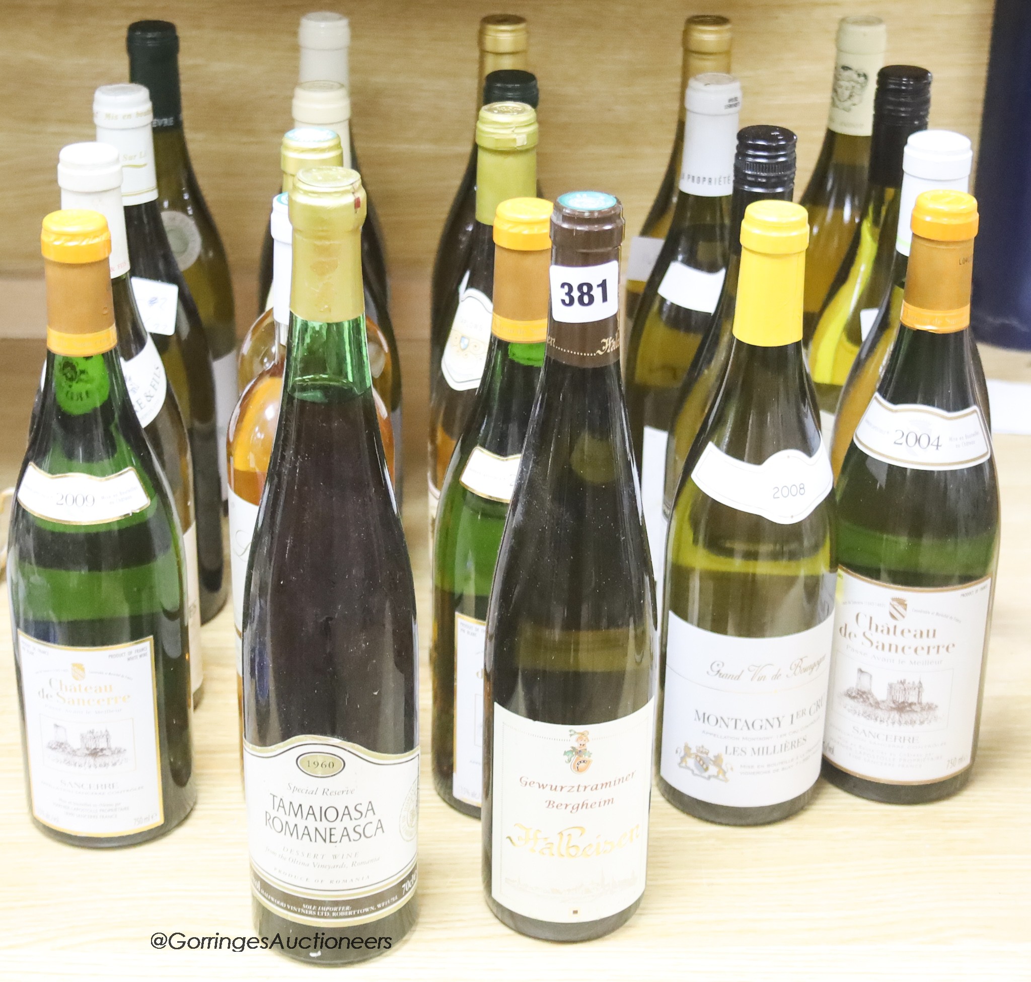 Twenty two assorted white wines including Chateau La Caussade, 2005, Les Hauts de Castellac, 2011, Pouilly-Vinzelles, 1996, Montagnards 1er Cru, 2008 and others including Sancerre and Chablis.